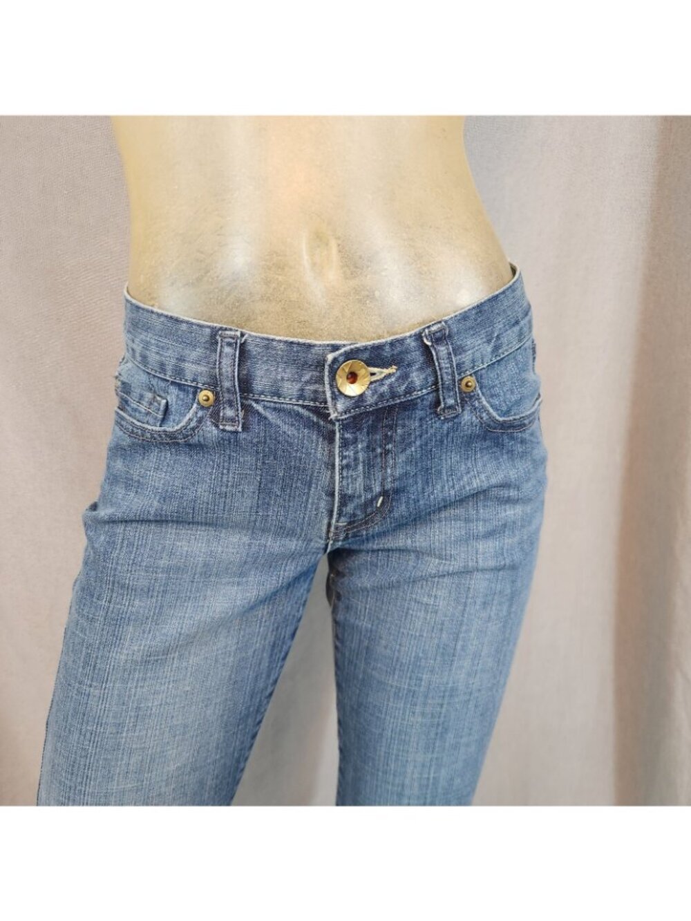 Express X2 Blue Curvy Straight Mid Rise Denim Blue Jean Size 2 S XSMALL 27 Wx 29 - Picture 2 of 8
